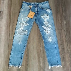 (+)People - Carrot Skinny Jeans- Size 25